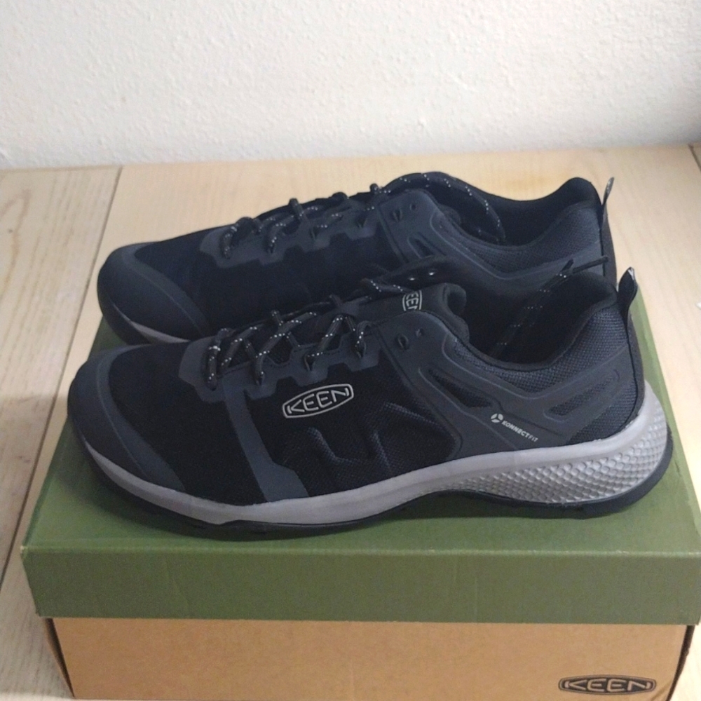 KEEN EXPLORE VENT Hiking Shoes! - Picture 3 of 5